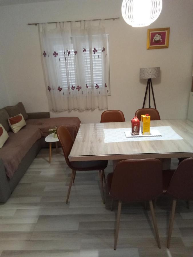 Apartments Smiljana Mucic 马卡尔斯卡 外观 照片