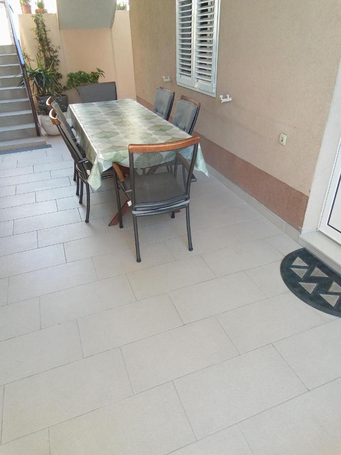 Apartments Smiljana Mucic 马卡尔斯卡 外观 照片